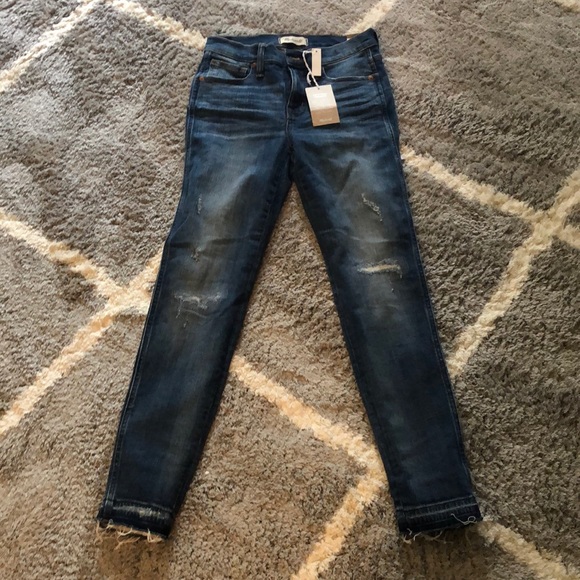 9” High-Rise Skinny Jeans - Picture 4 of 7